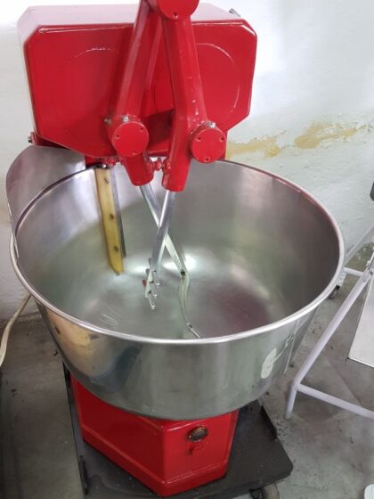 amasadora 30 kilos carnicería (Medina del Campo) - Imagen 2